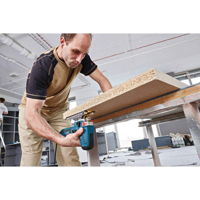 Електролобзик Bosch GST 160 CE Professional (0601517000)