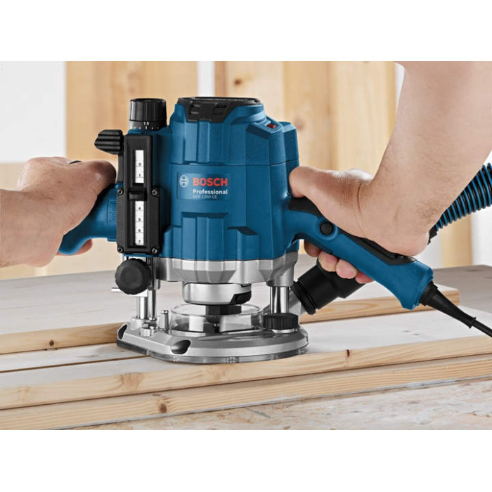 Фрезер ручний Bosch GOF 1250 CE Professional (0601626000)