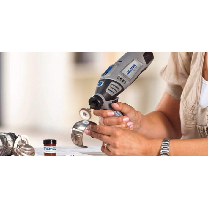 Аккумуляторный многофункциональный инструмент Dremel 8100-1/15