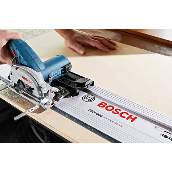 Акумуляторна дискова пилка Bosch GKS 10,8 V-LI Professional (06016A1001) (каркас)